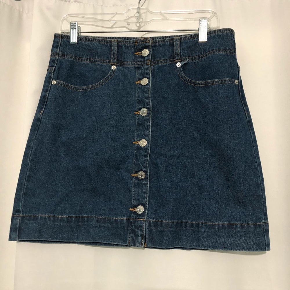 Forever 21 denim mini/ mid skirt with buttons